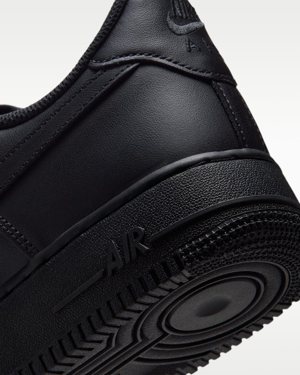 Nike Air Force 1 '07 Low Triple Black